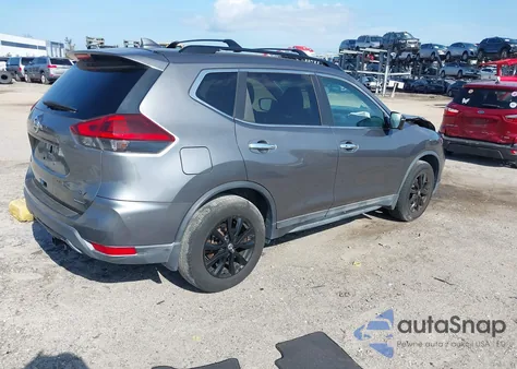 2018 Nissan Rogue Sv z USA, uszkodzony, nr VIN 5N1AT2MT4JC768331